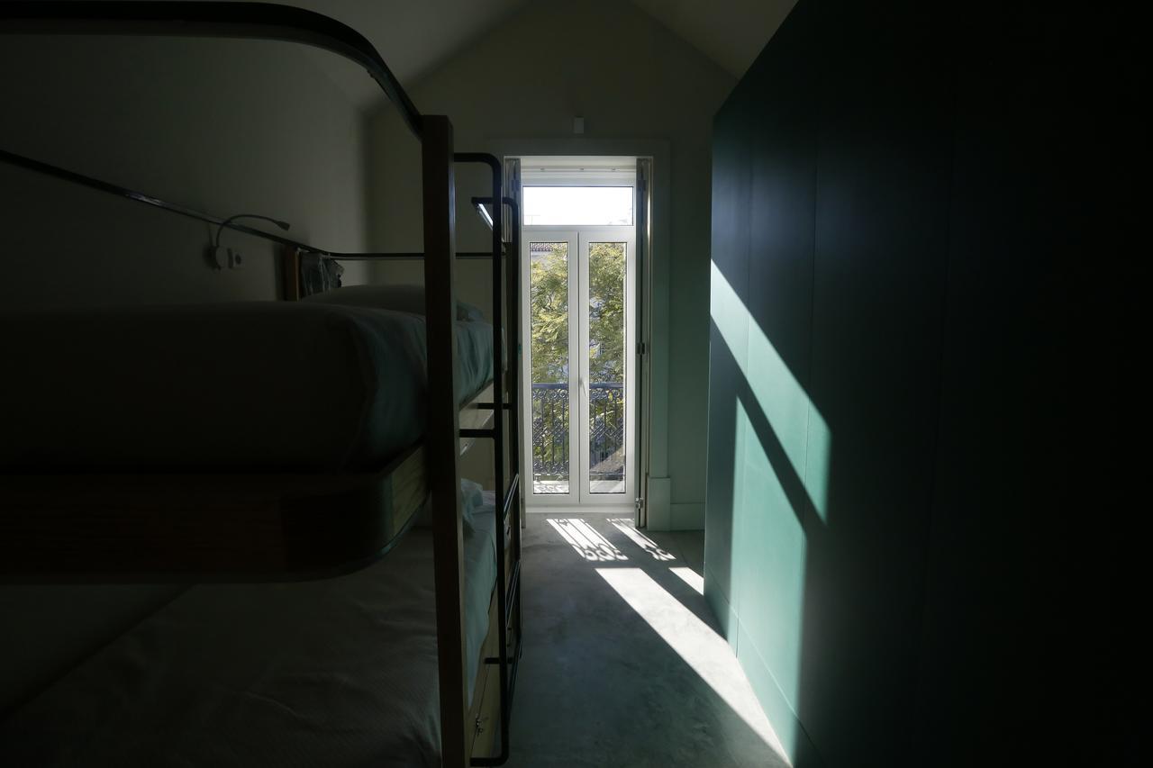 Aktion Beach House Carcavelos  Buitenkant foto